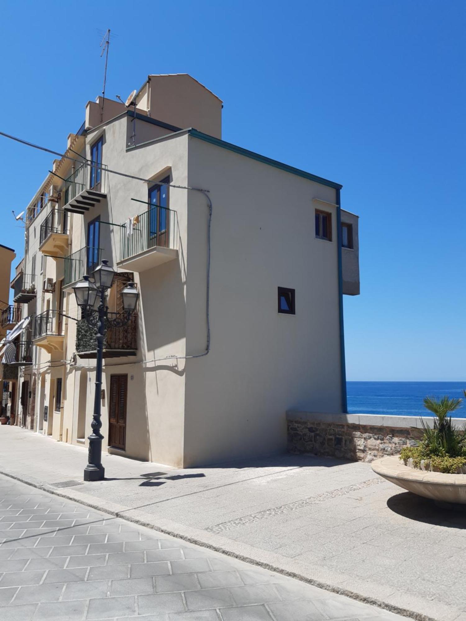 Franco'S Suite Cefalu Bagian luar foto